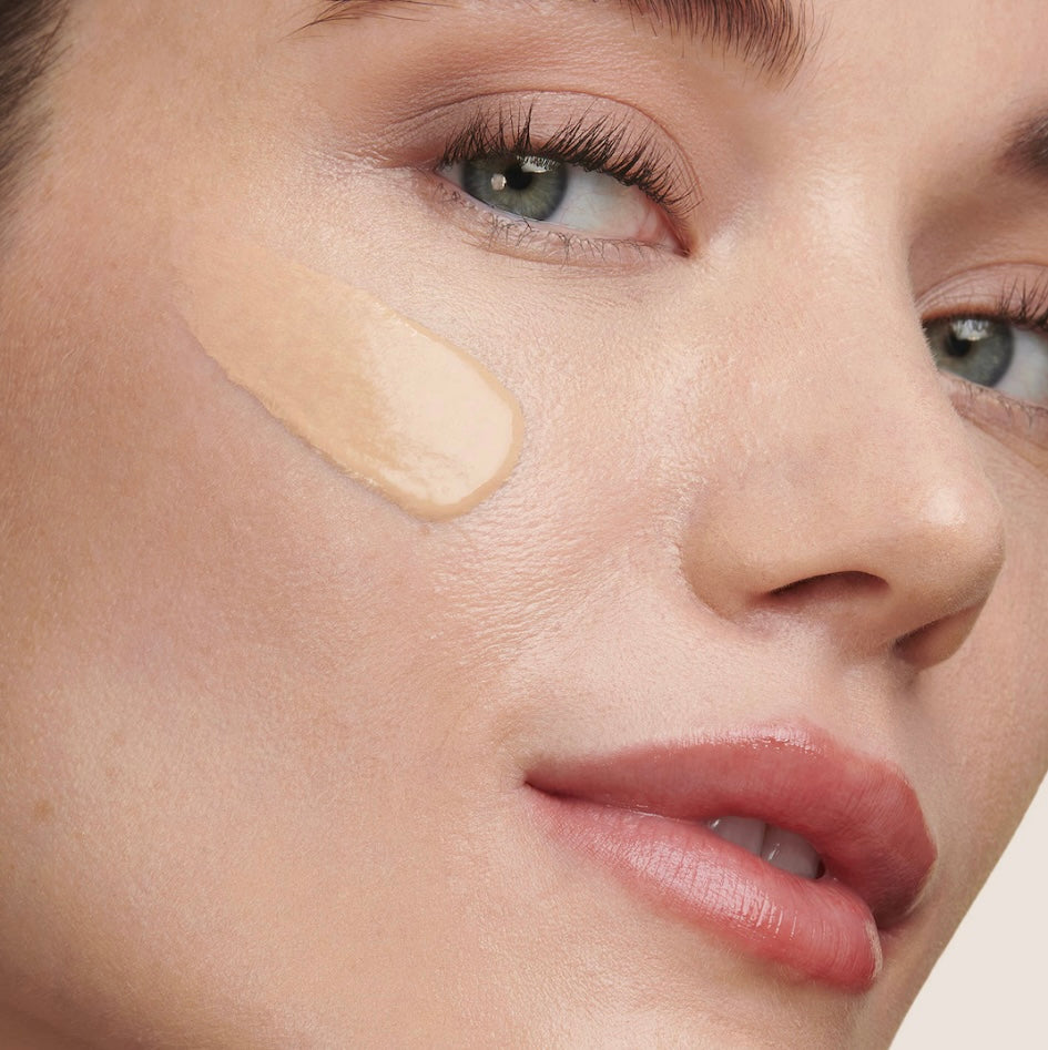 Luminous Silk Foundation - Fond de Teint Soyeux Lumineux
